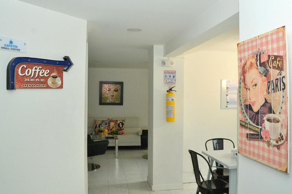 Hostal Y Spa Calle Doce Medellín Exteriör bild